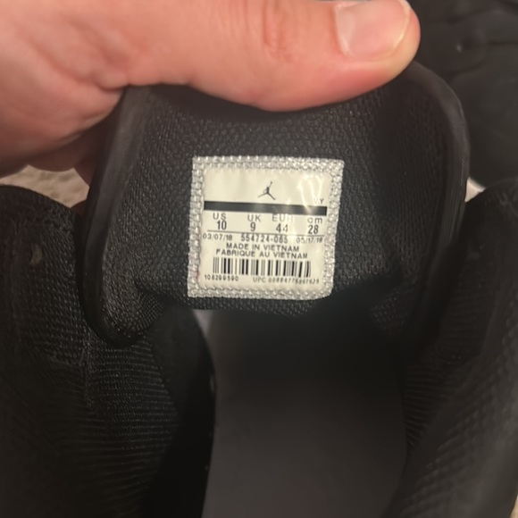 Nike Air Jordan Multi Color Swoosh sneaker - Picture 8 of 8